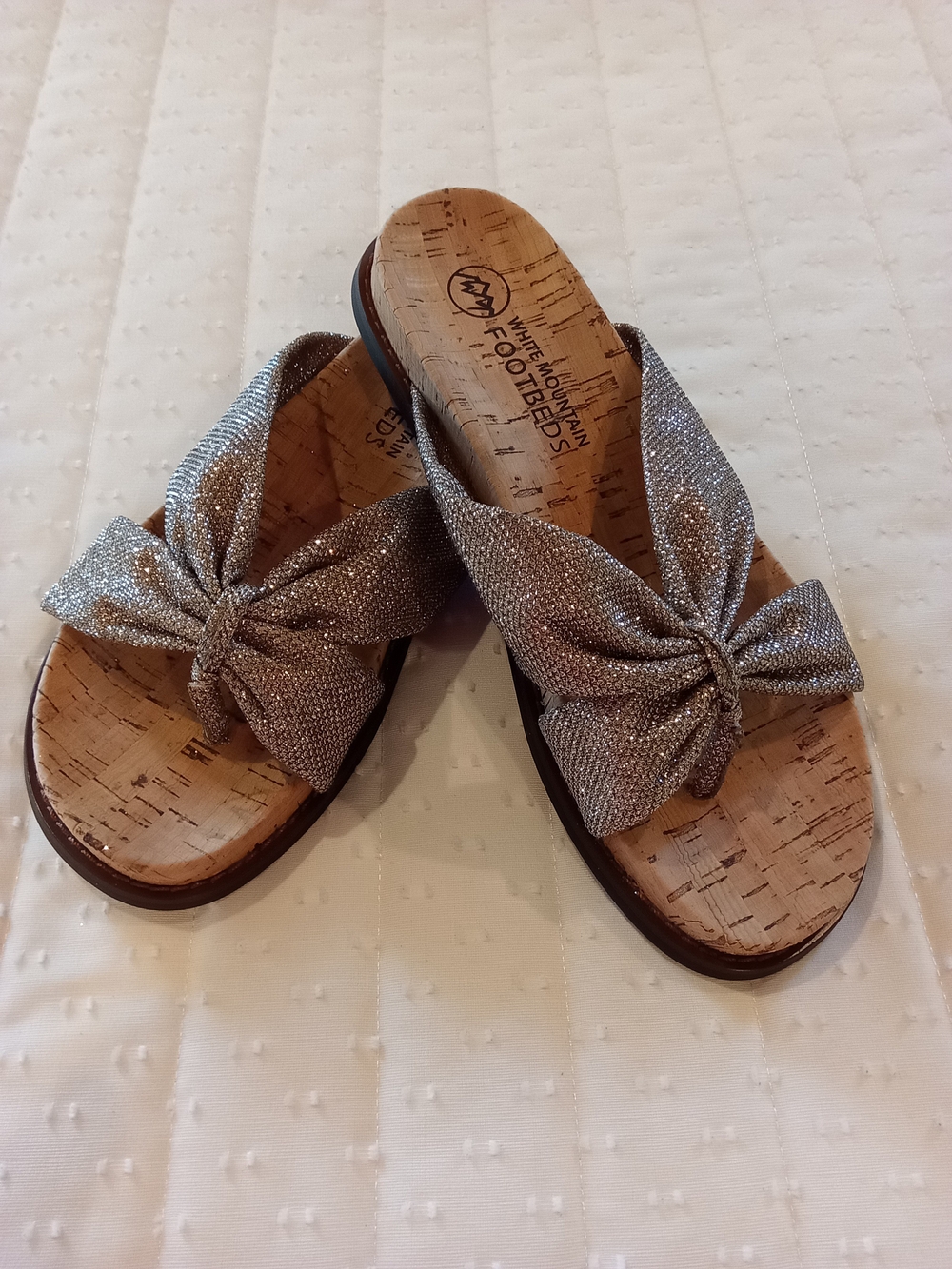 White Mountain Gold Sparkle Knot Slide Sandals Sz 7.5